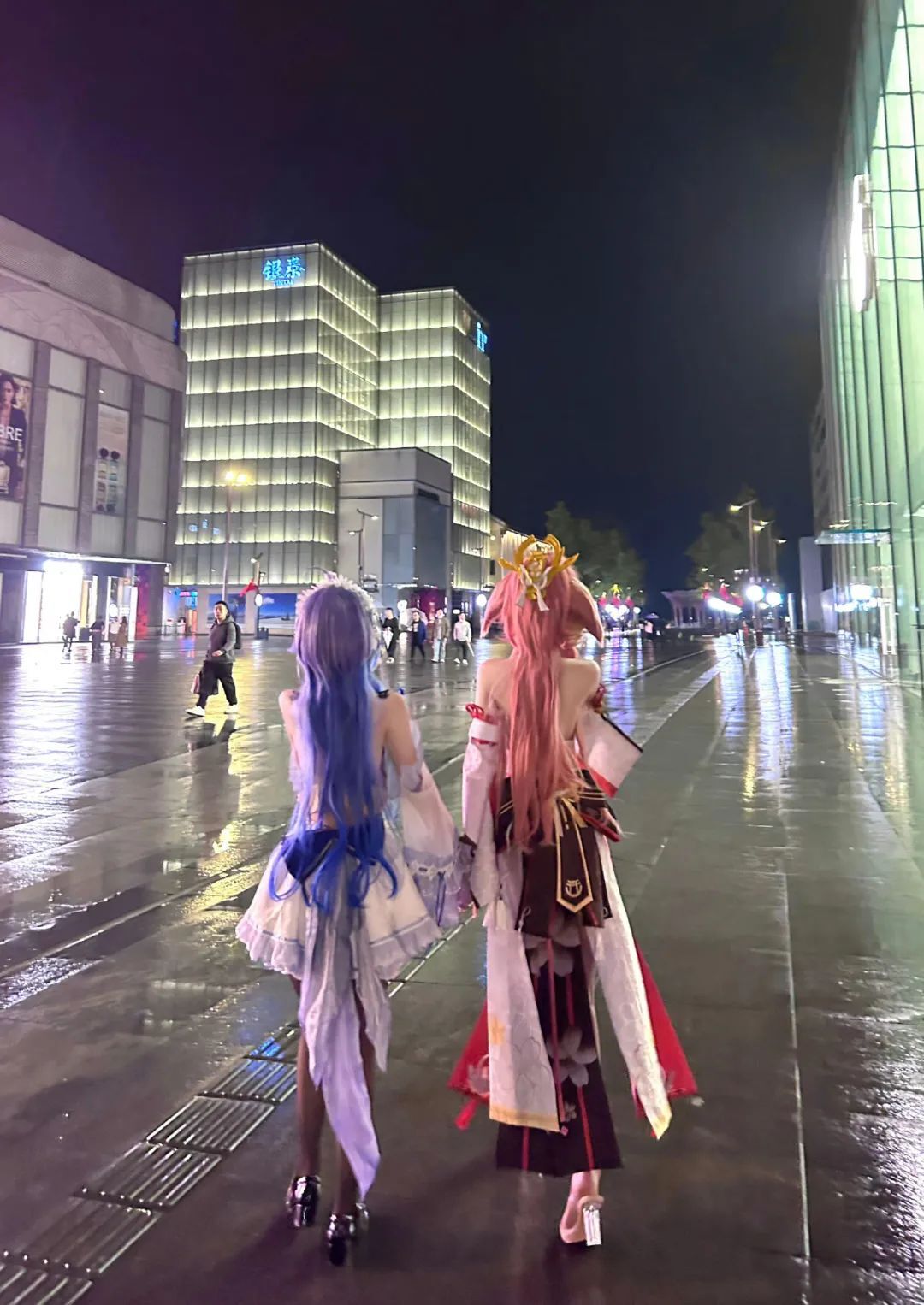 原神cos：黑丝+紧身衣，兔女郎雷神太顶级了！黑丝皮裤申鹤太御了！白丝制服刻晴让人狂喜！