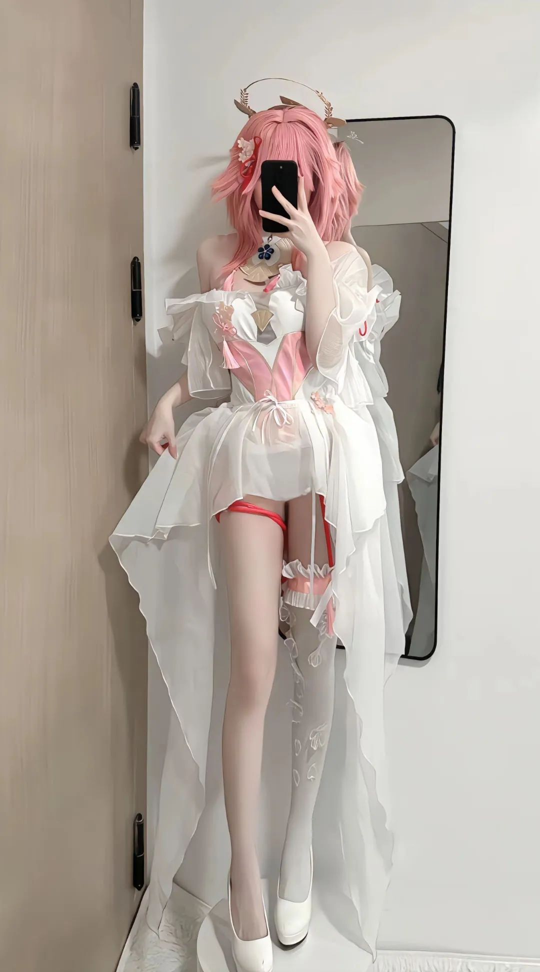 原神cos：黑丝+皮鞭，雷神化身搜查官！兔女郎甘雨太魅惑了！水手服绫华，单边白丝神子让人狂喜！