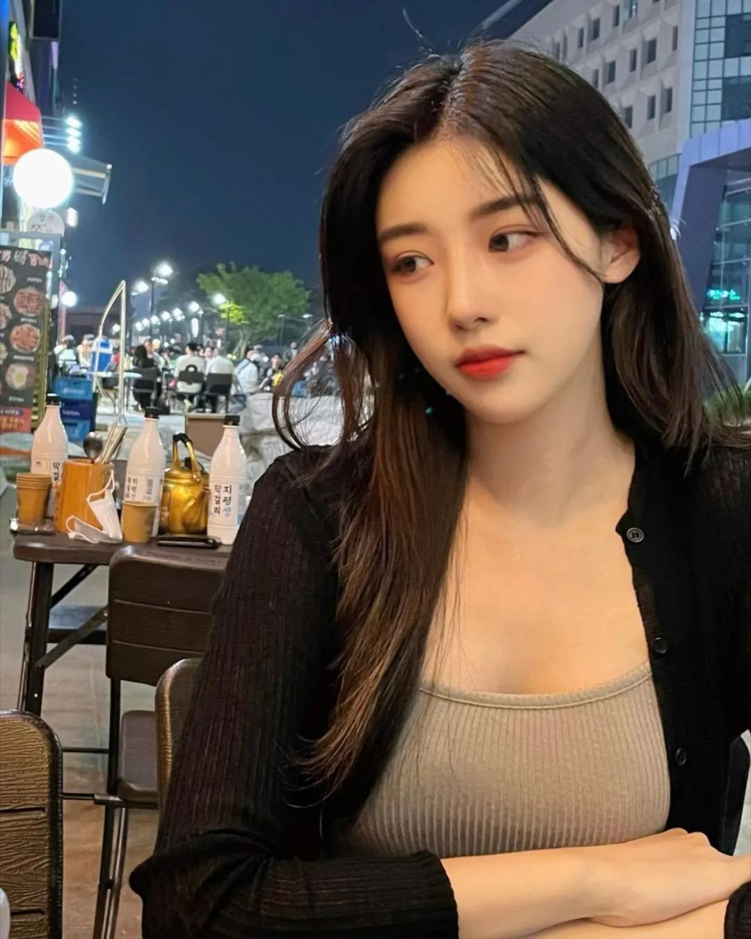 INS美女 | 韩国网红模特홍민하，冷欲风好身材正妹