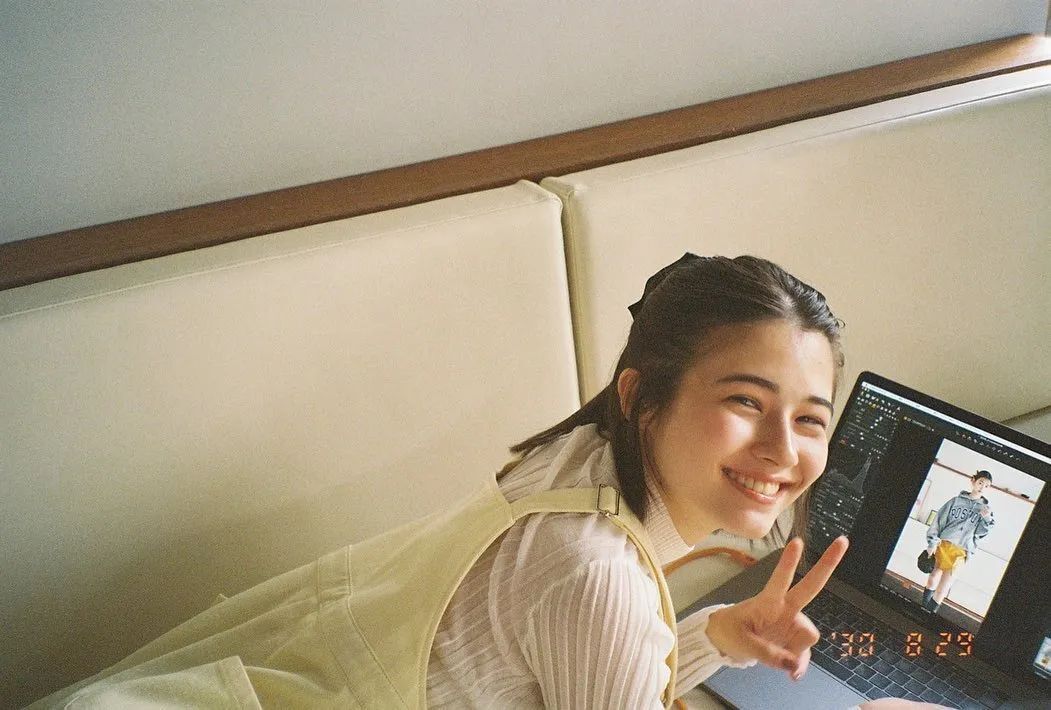混血模特Arianna Sakura， 元气满满的04 年日本美少女