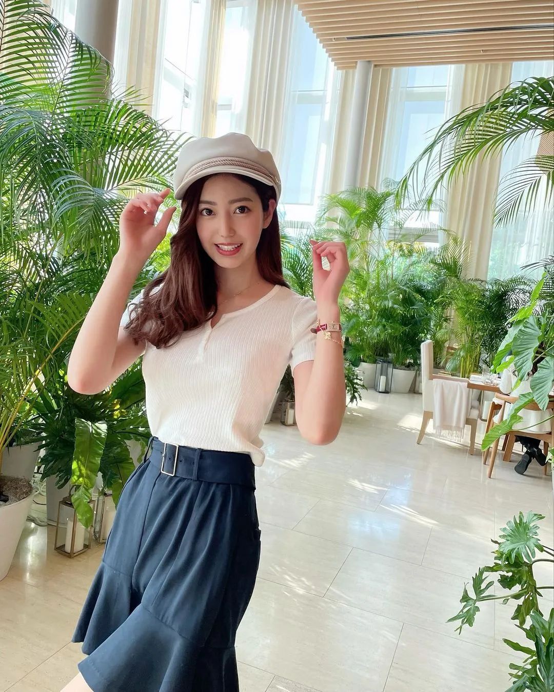 INS美女 | 日本网红模特夏木，完美曲线，高挑身姿
