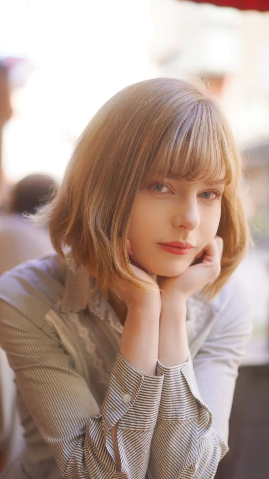 荷兰模特Ella Freya | 你肯定见过她《生化危机4》阿什莉的脸模