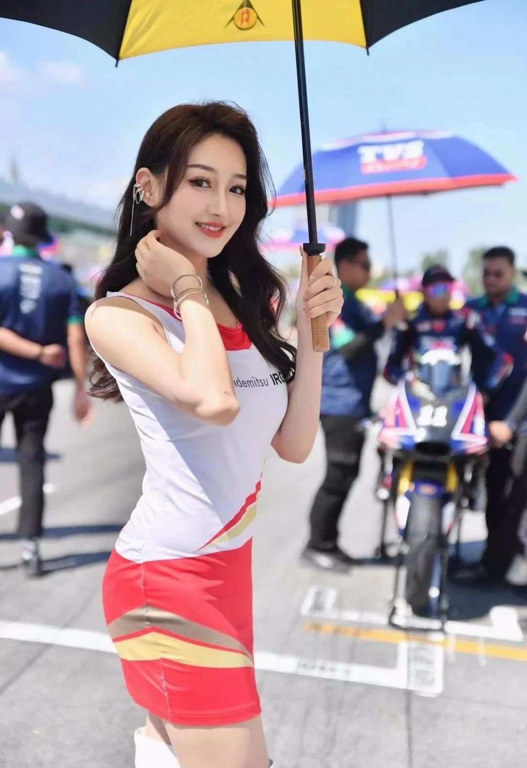 车模小姐姐 神仙颜值 完美身材