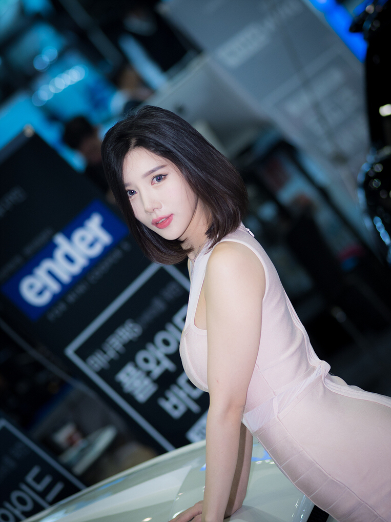 韩国第一车模宋姝儿，性感火辣 热爱COSPLAY