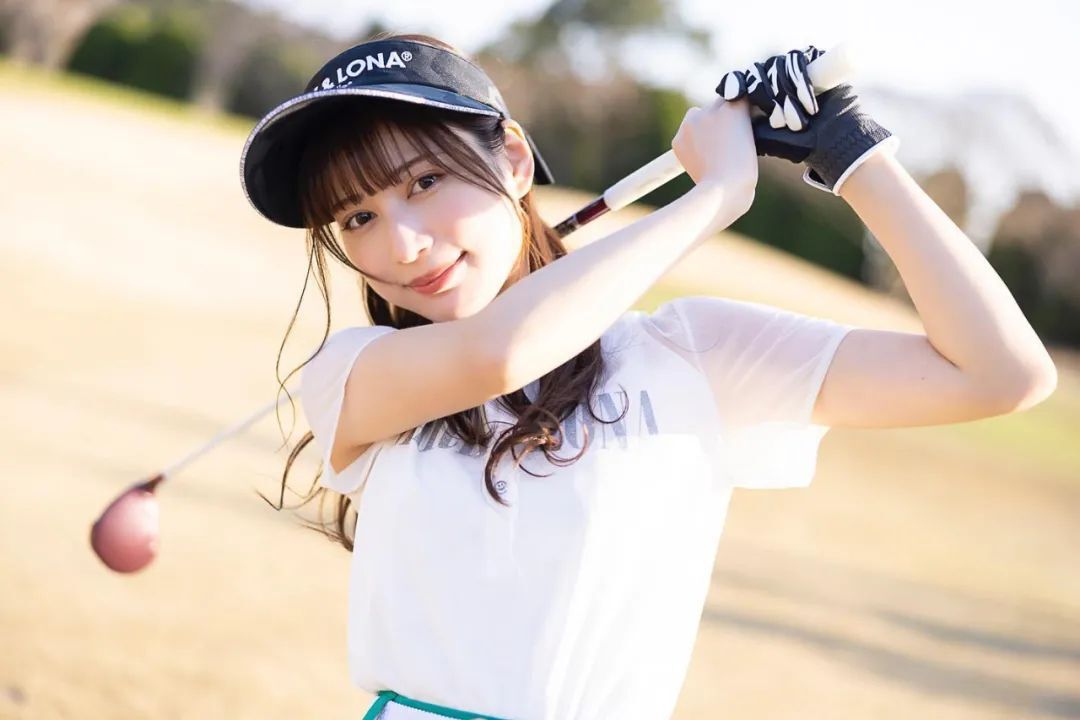 令和最强BODY，日本最美举牌女郎雪平莉左恋情曝光