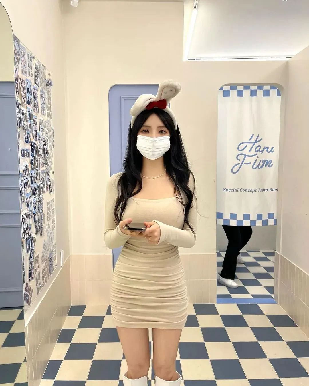 [仙女集]有美一人，灿如春华，皎如秋月