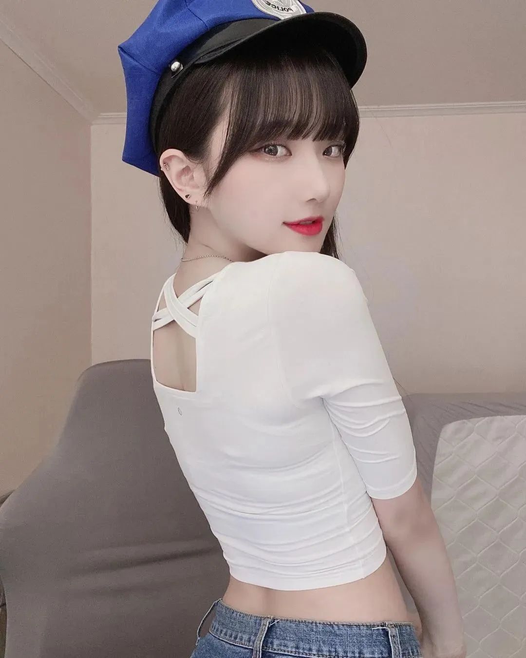 [仙女集]隔户杨柳弱袅袅，恰似十五女儿腰