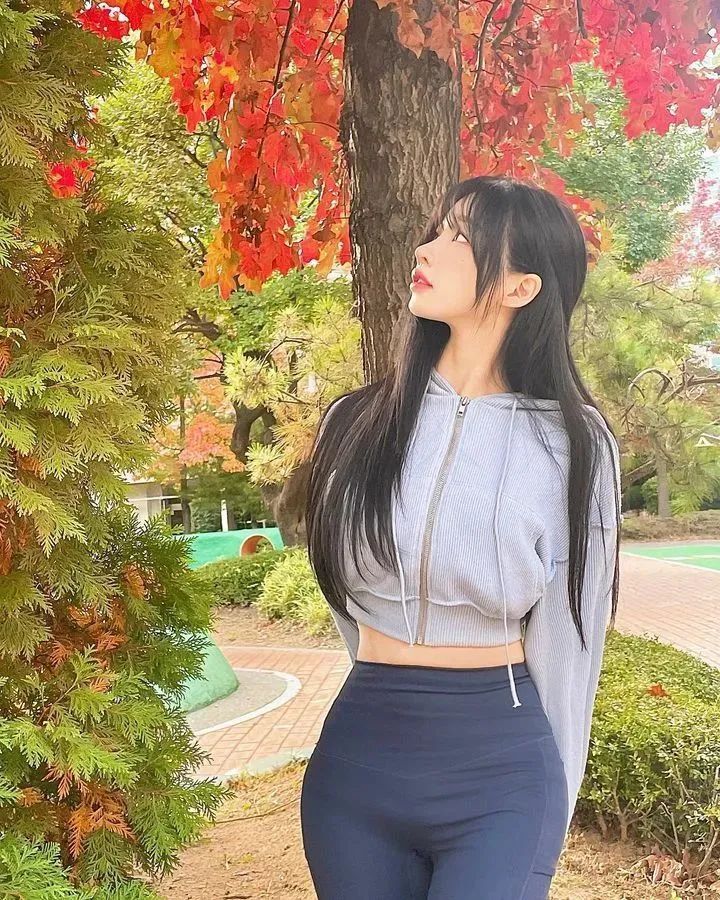 [仙女集]身材修长又有曲线，让人想起玲珑之美