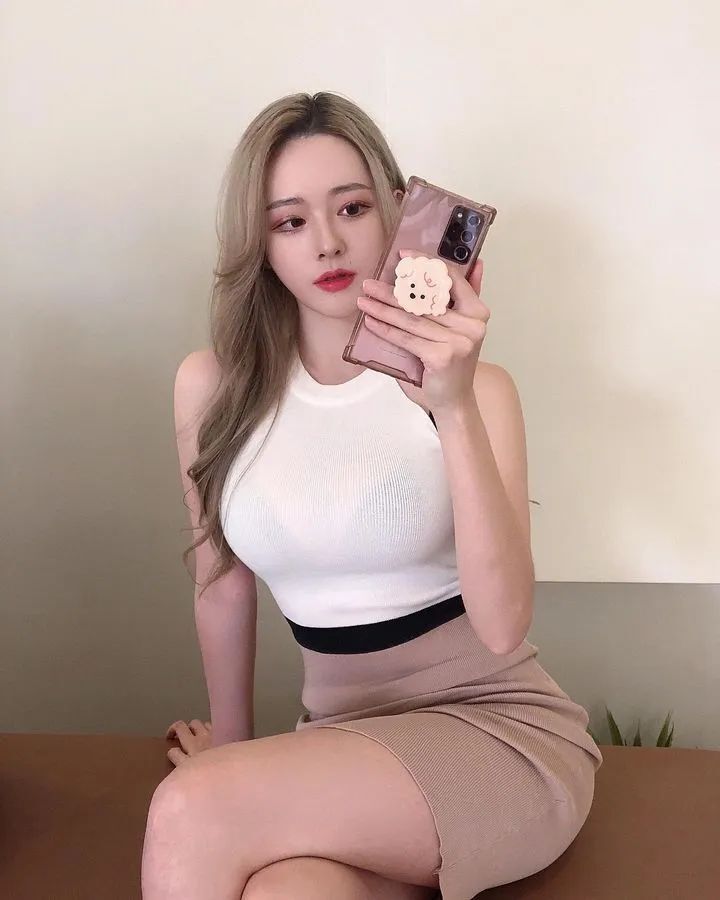 [仙女集]哪国美女，皮肤娇嫩，体态如此丰腴