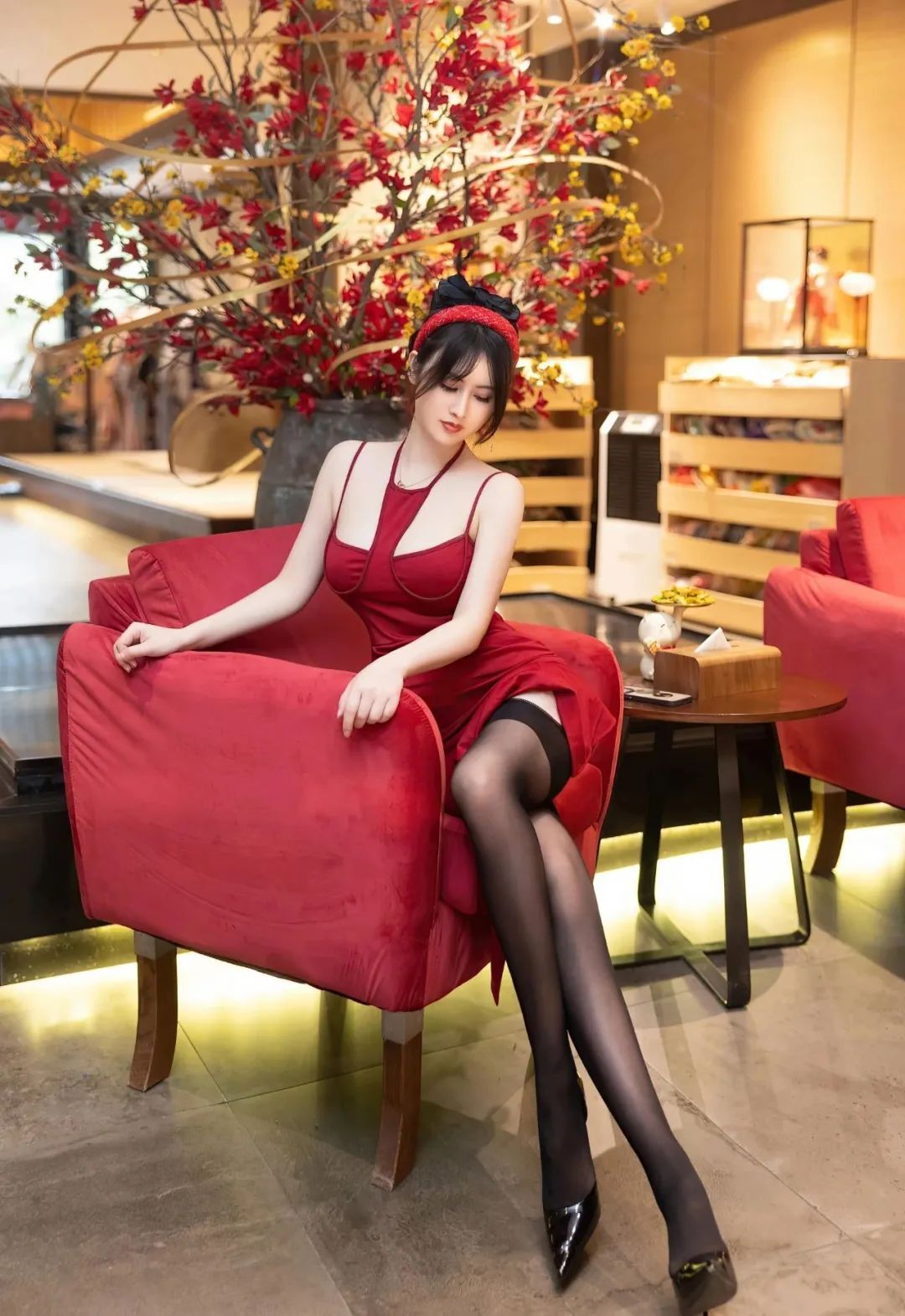 [仙女集]成熟丰满，身材曼妙，不愧是性感JK女神