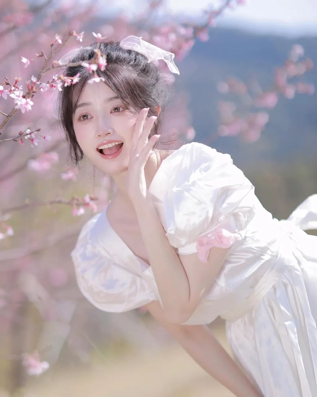 你也是春天里的一束光