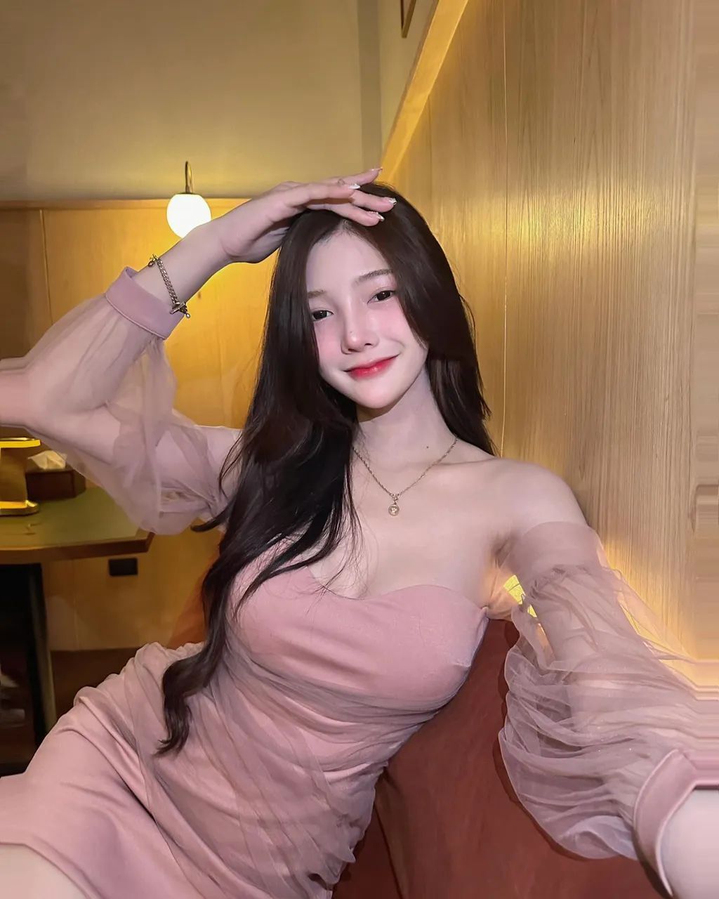 微醺甜美性感少女