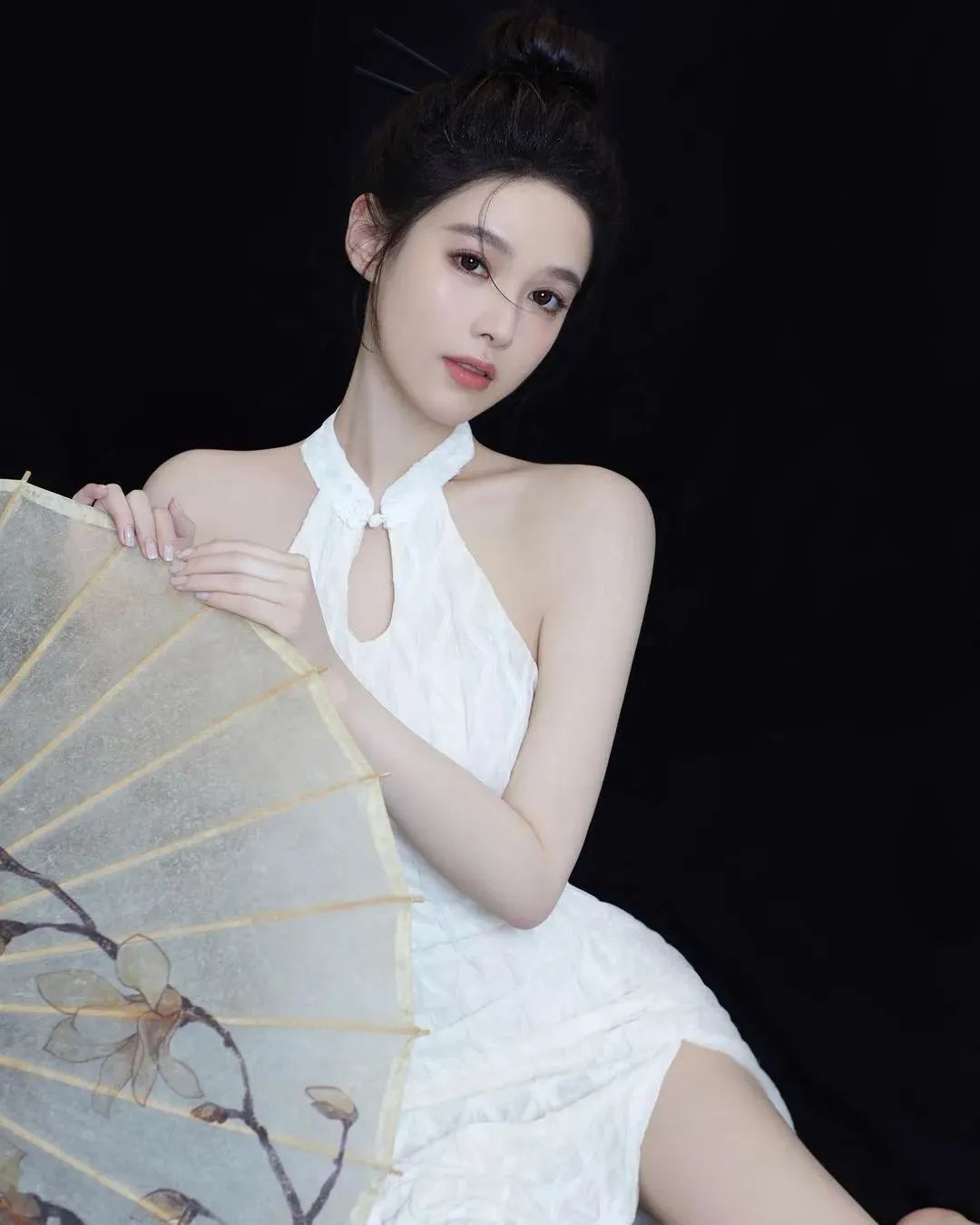 【美女壁纸】甜美御姐范网红女神来袭，夏日炎炎，有你最甜！