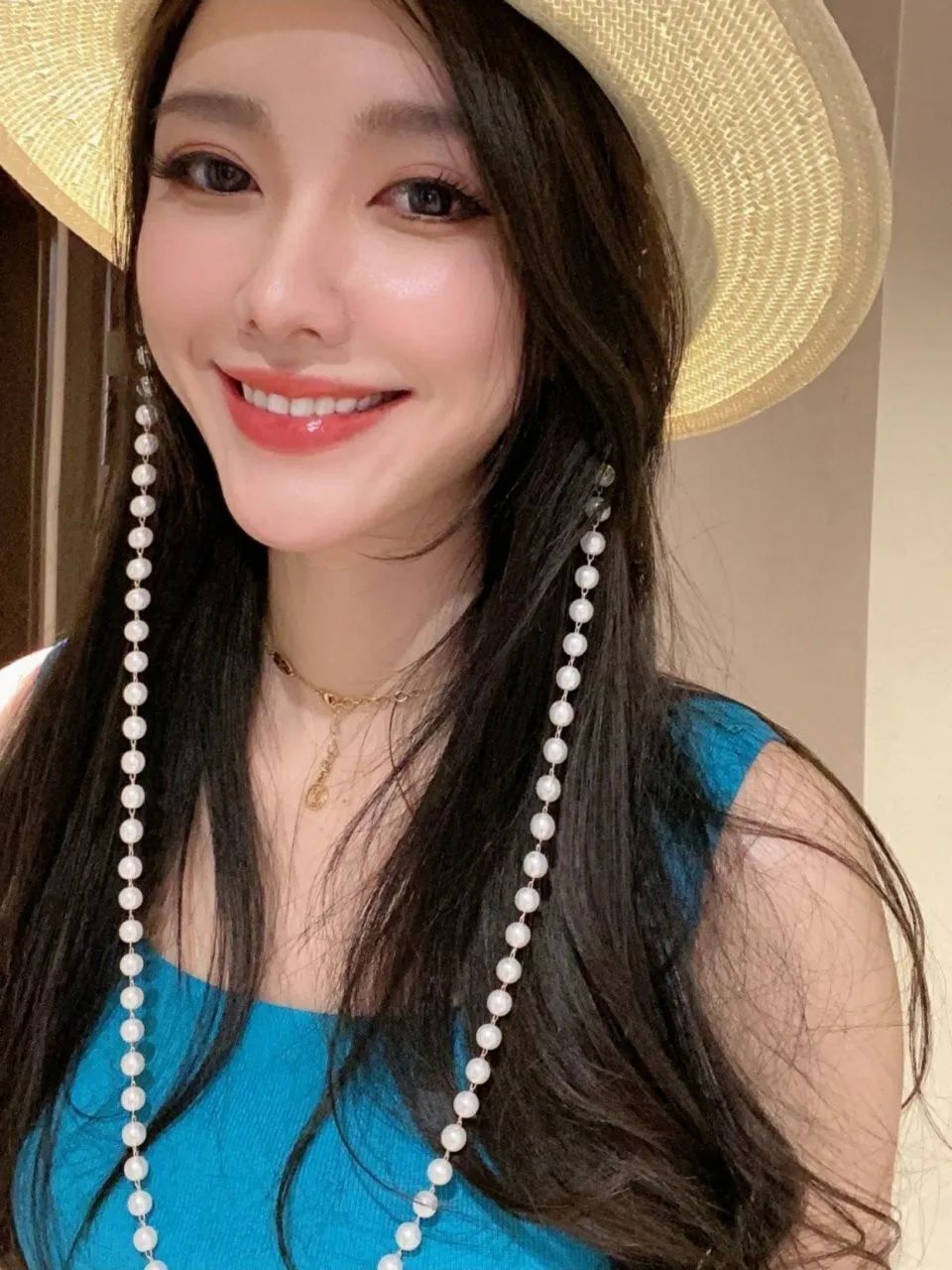张雨乔，34岁依然楚楚动人的网红美女