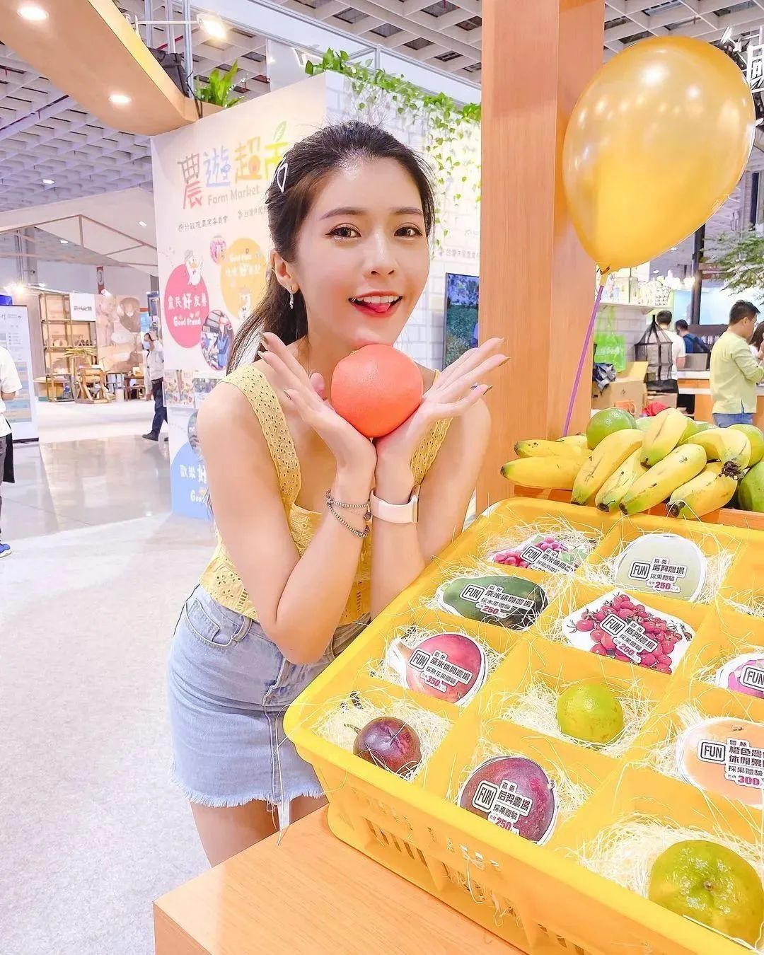 美女壁纸丨Chiao焦糖，长相甜美可人的台湾正妹