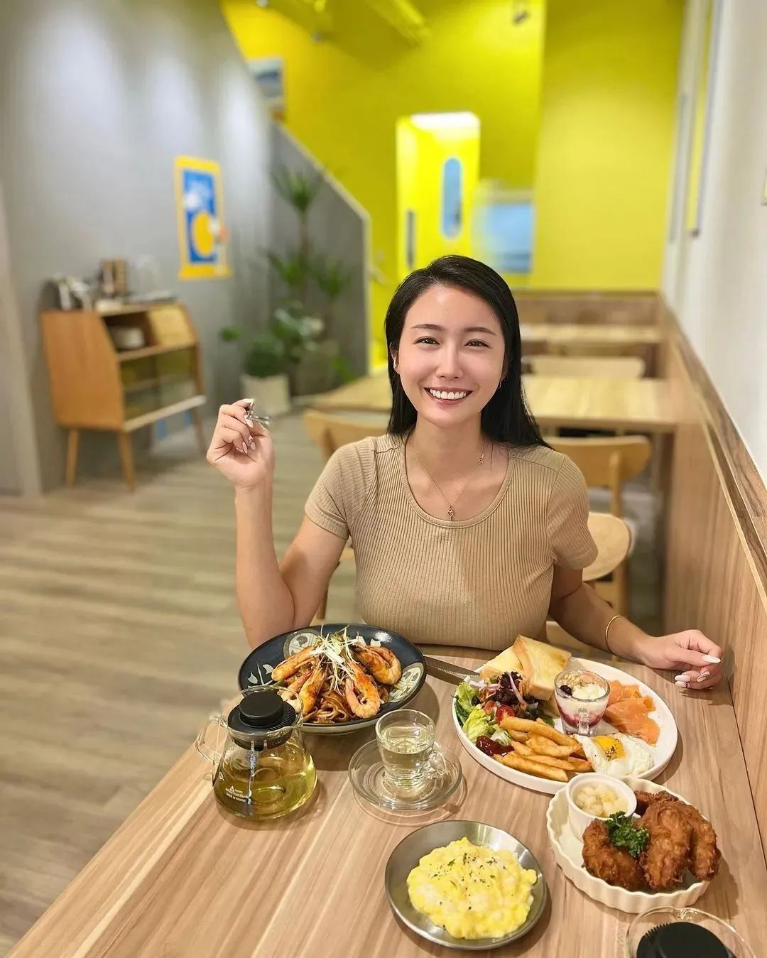 美女壁纸丨安柏，美艳动人的网红美女
