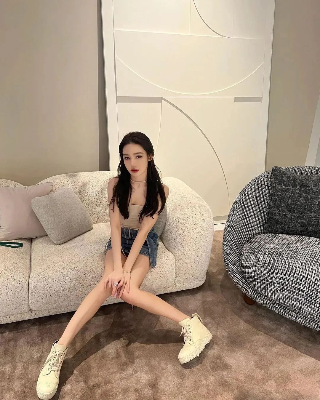 国产网红niannian，气质清新脱俗的网红美女