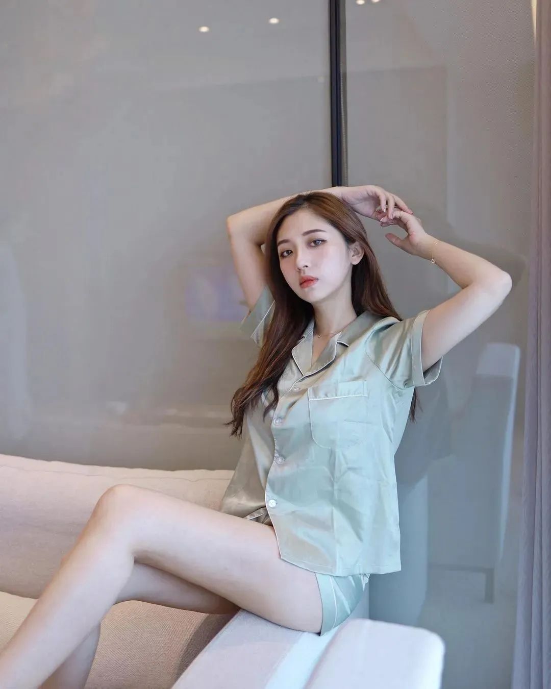 何蓁，清新脱俗的气质女神