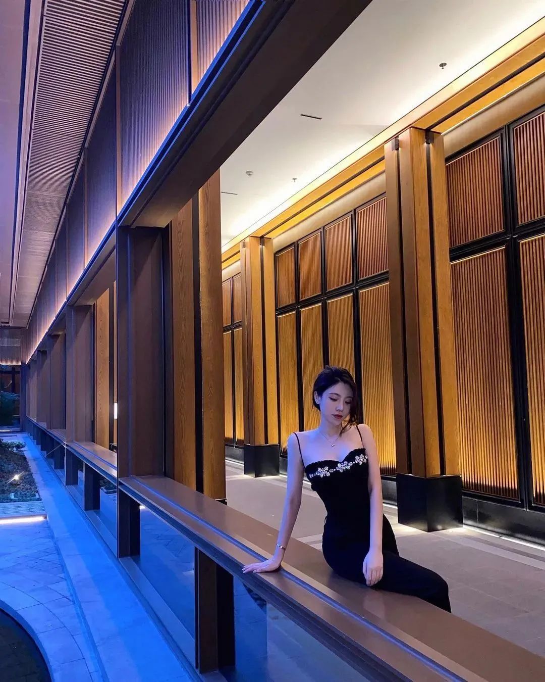 WHY，又甜又美的网红美女模特