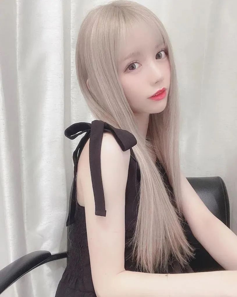 若林萌々，又萌又美的网红美女