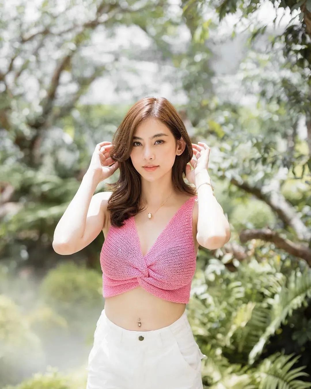 泰国名模瓦拉塔雅，30岁单身未婚的她，美出新高度