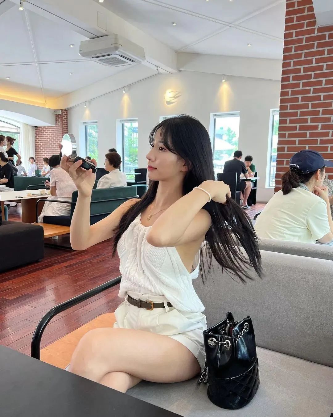 韩国网红yuls2，甜美淡雅的美妆博主