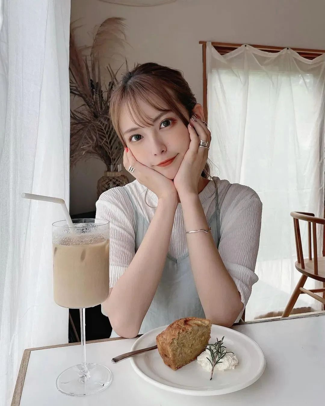 日本网红阳南子，清纯可爱的甜美系女神