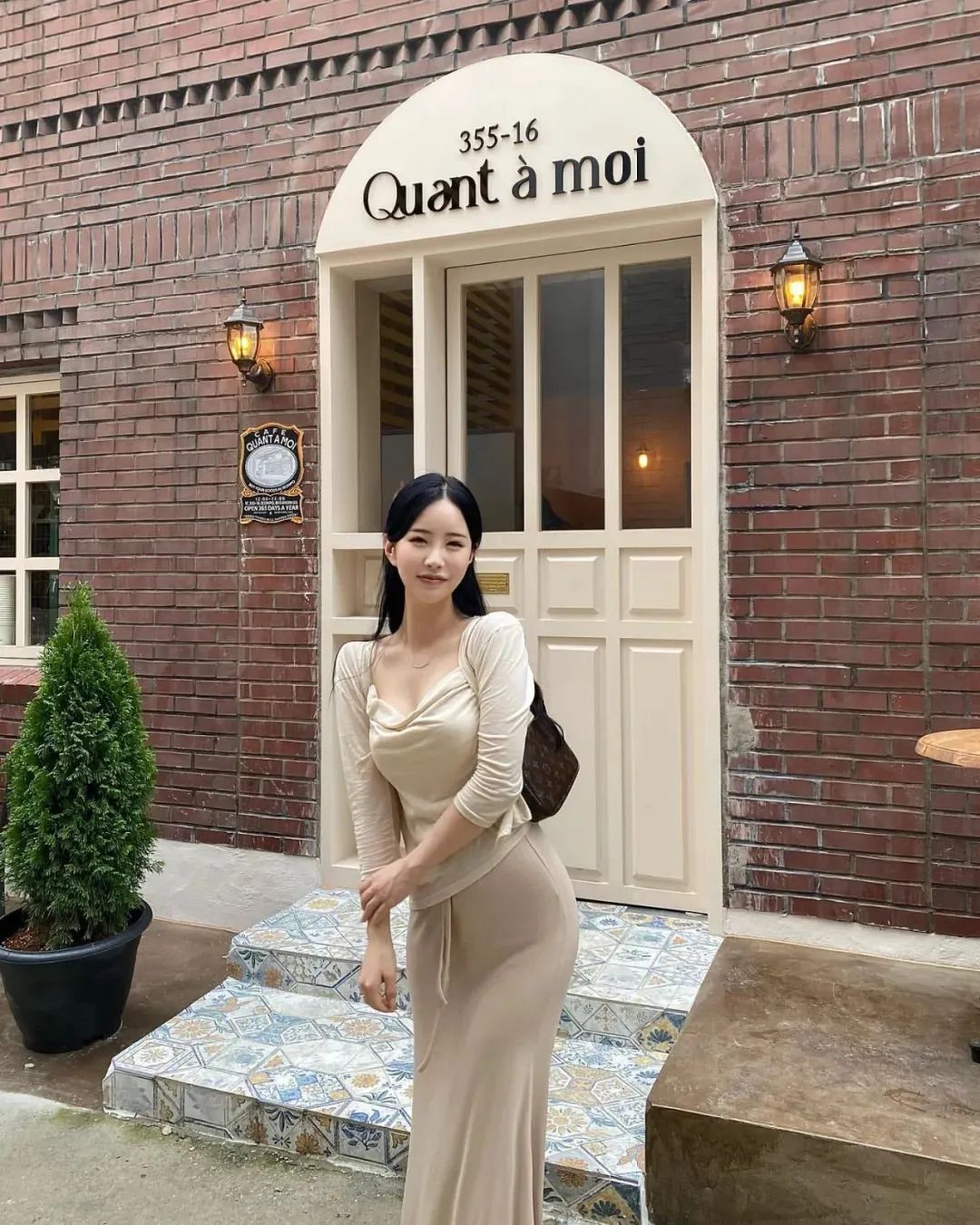 韩国网红byeol，甜美可人的韩国最美警花