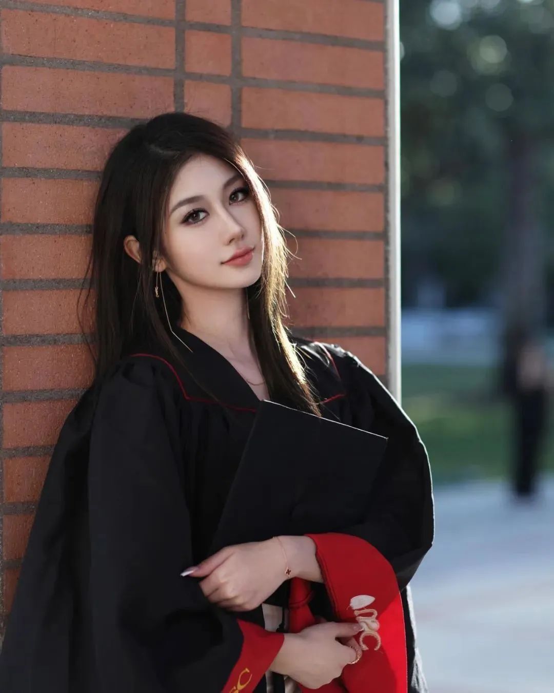 国产网红张熙尼，甜美又性感的美女设计师