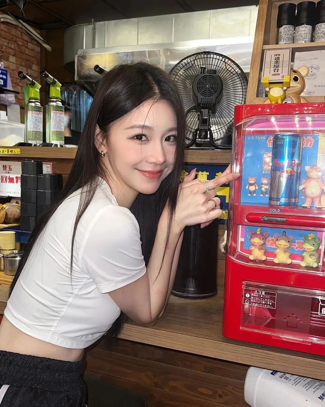 台湾网红李宝猪猪，甜美迷人的御姐范女神
