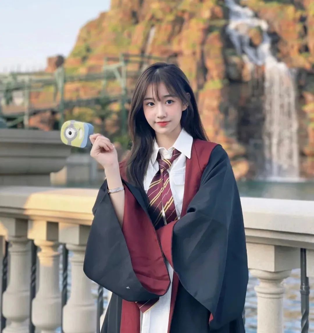 国产网红黄玉瑶，清纯可爱的甜美系女神