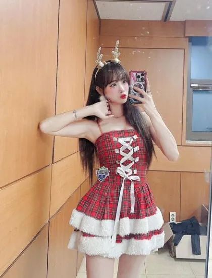 韩国网红金汉娜，长相甜美迷人的啦啦队女神