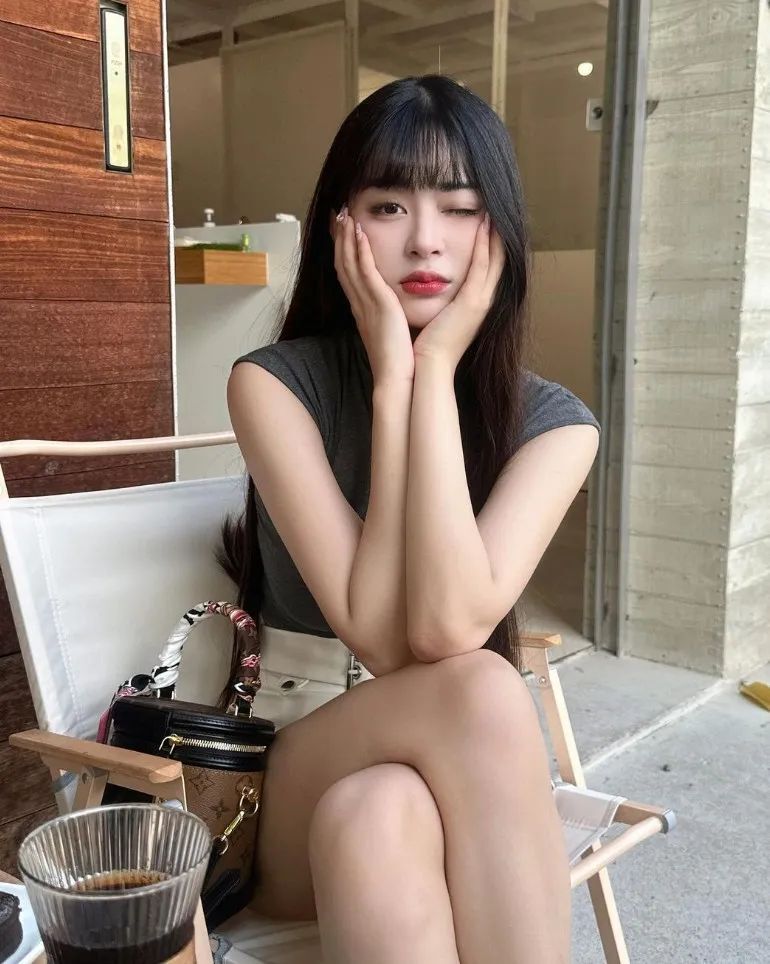 台湾网红 | 余家仪，甜美又可爱的小清新女神