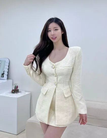 韩国顶级网红美女，身材杠杠的
