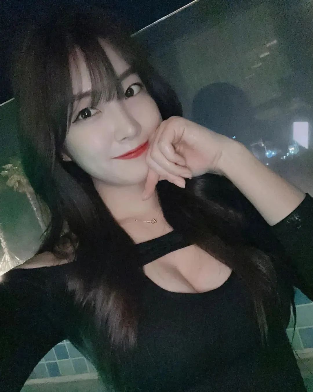 韩国顶级网红美女，长相甜美迷人的啦啦队女神