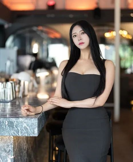 韩国顶级美女名媛，妥妥的“白富美”女神
