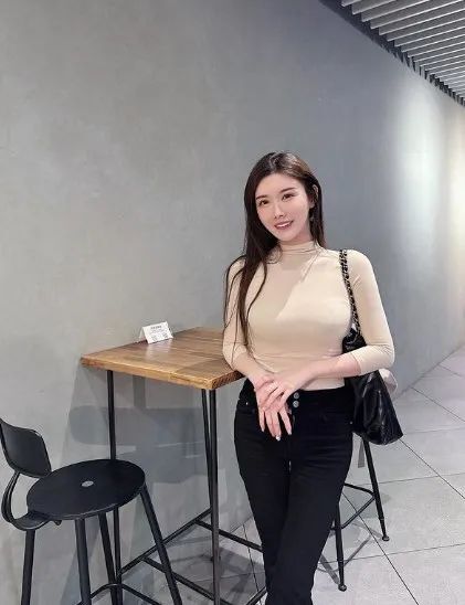 台湾网红 | 甜美又性感的啦啦队女神
