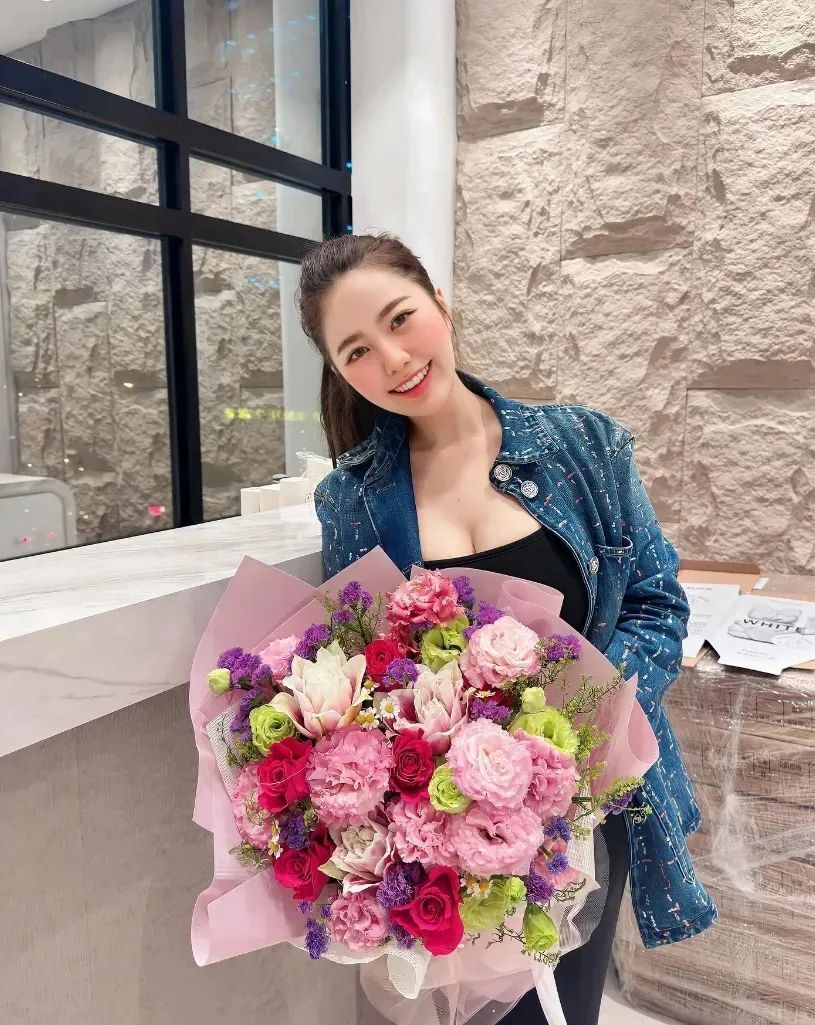 台湾网红 | 夏筠婷，甜美又迷人的“白富美”女神