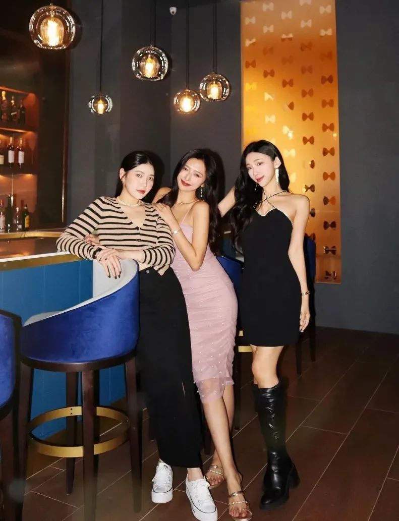 台湾极品模特！长相甜美迷人，身材实力杠杠的！
