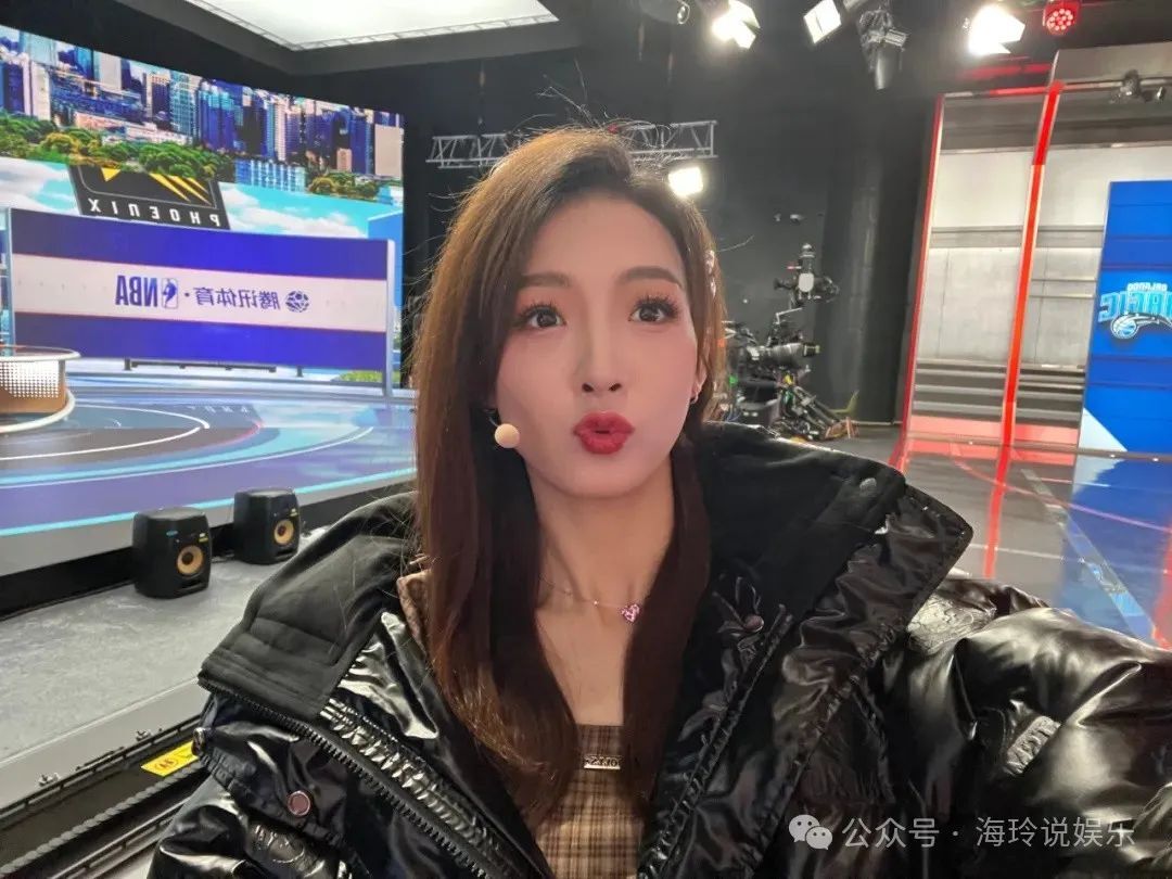 腾讯最美女主播！颜值出众，身材实力杠杠的！