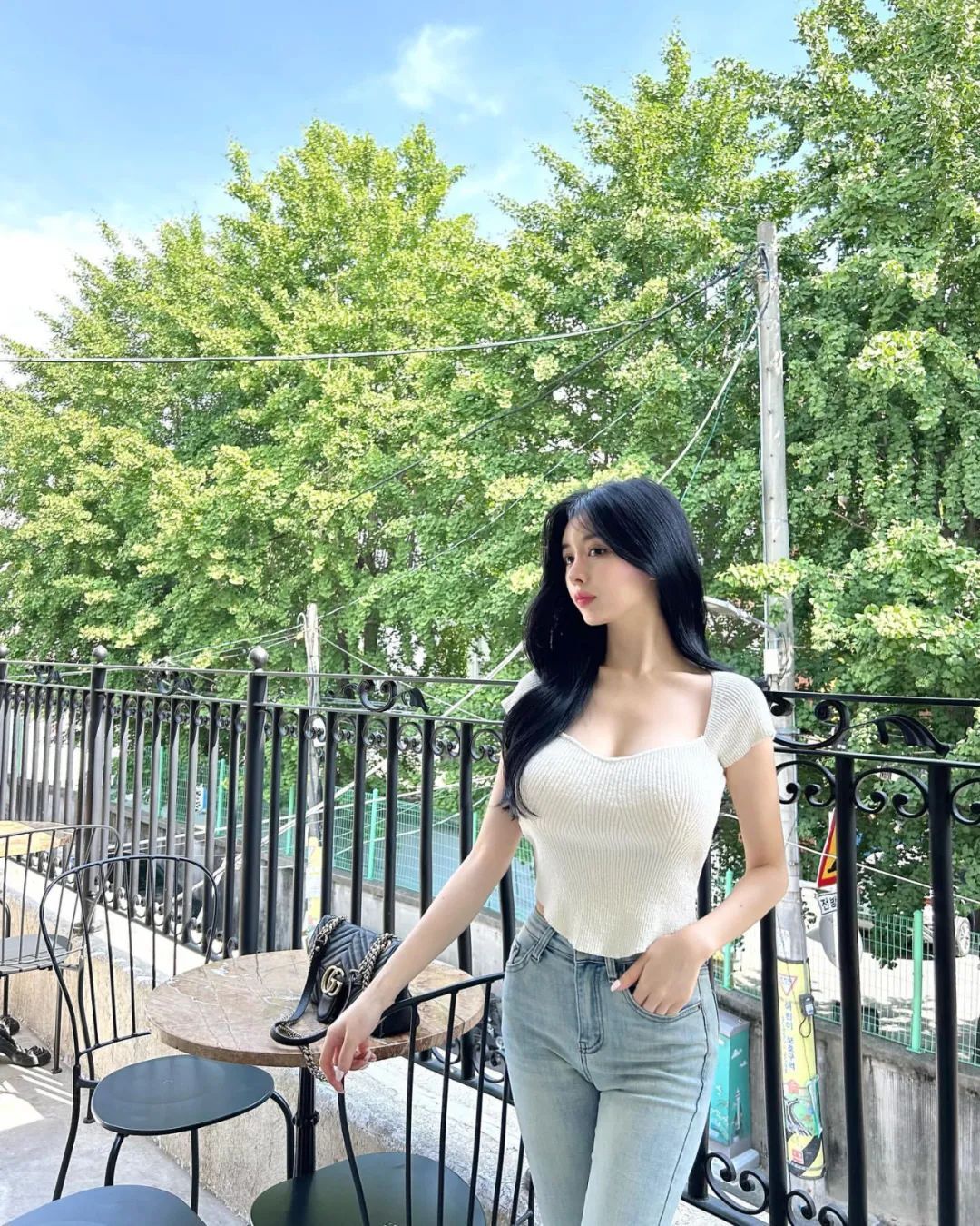 凹凸有致，根本顶不住