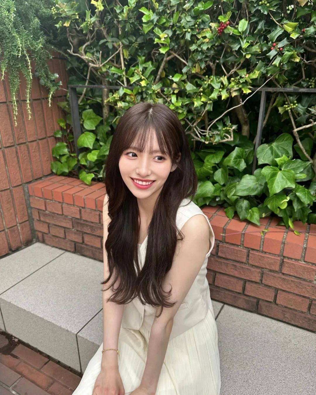 00后甜系女神，纯欲天花板！