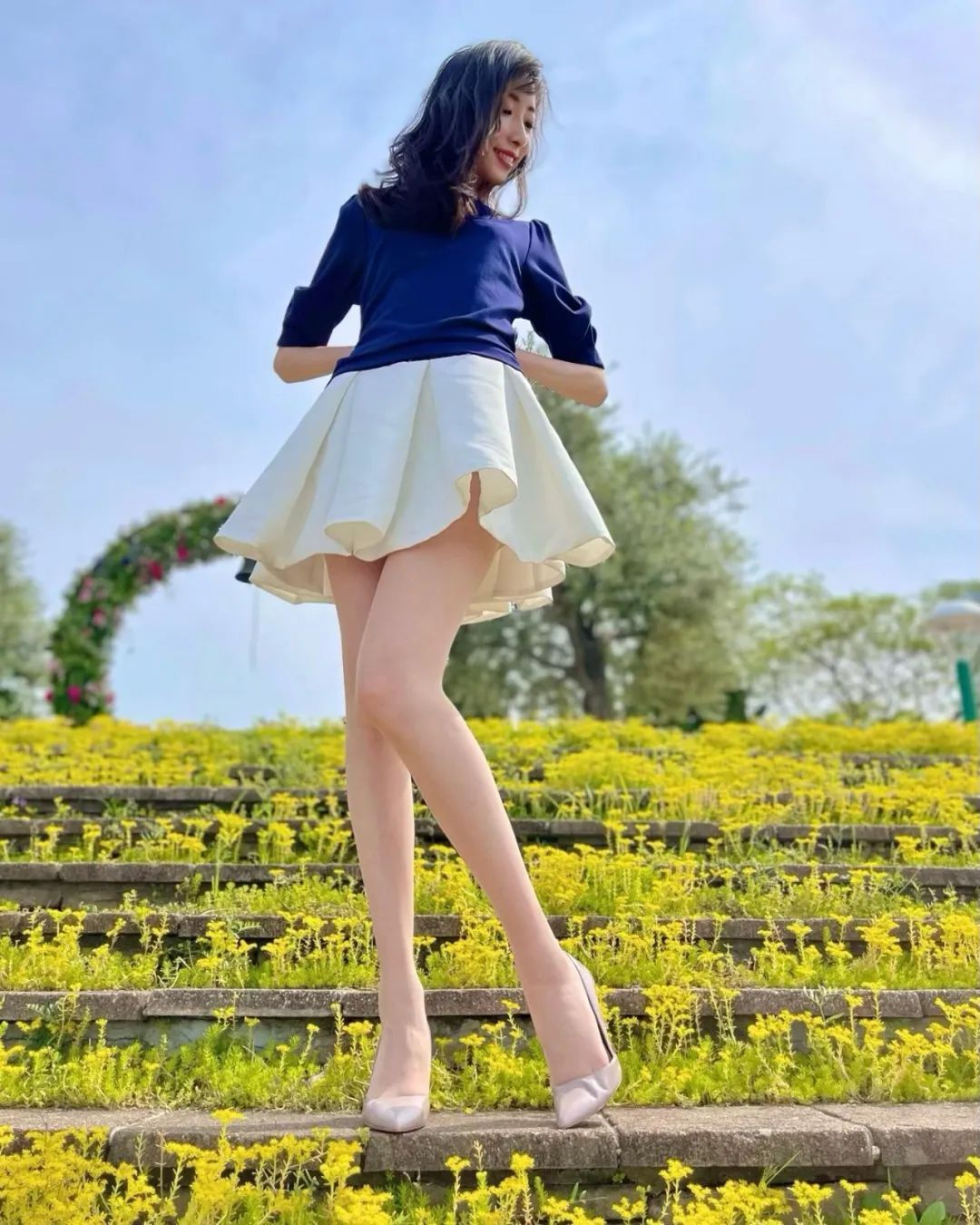 丝袜首席模特！身高178腿长88的日本第一腿精！