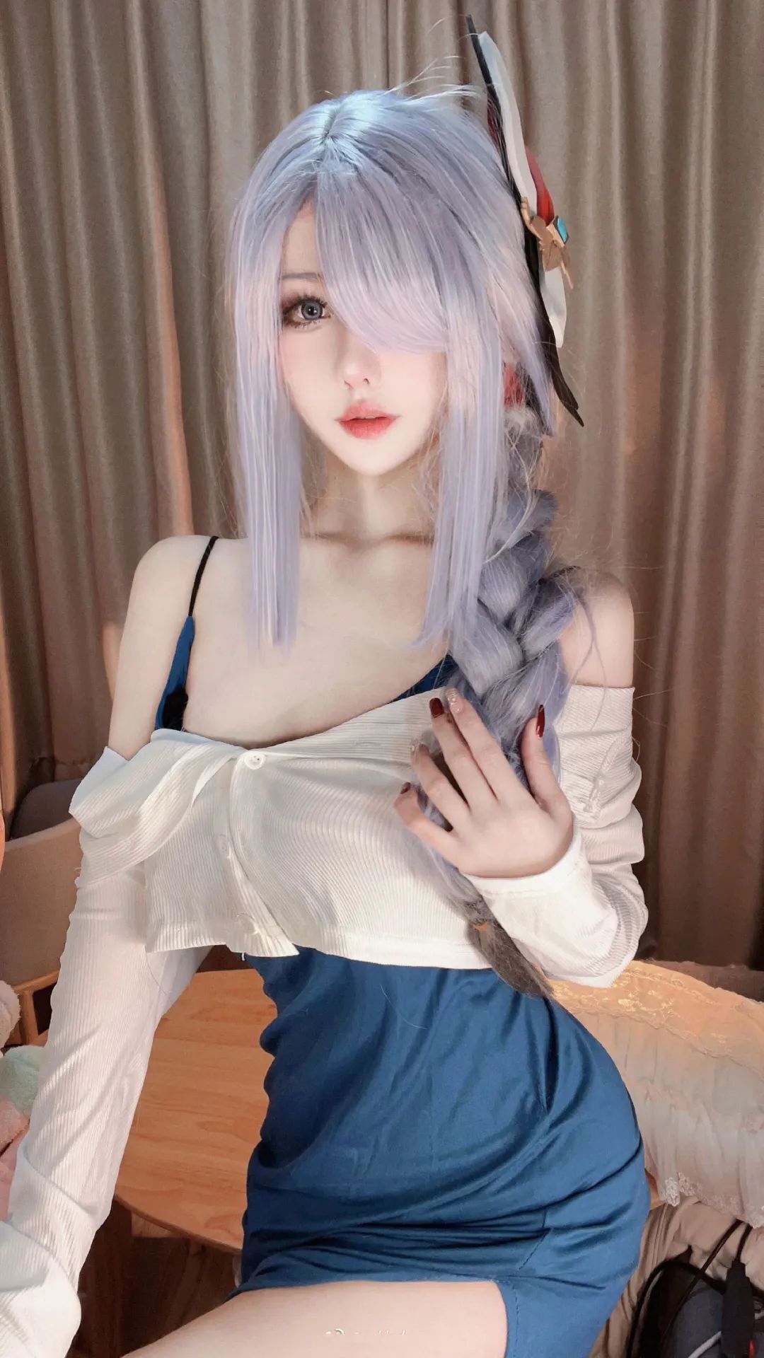 原神cos：黑丝+超短皮裤，秘书甘雨太眼了！婚纱神子，兔女郎申鹤太顶了！