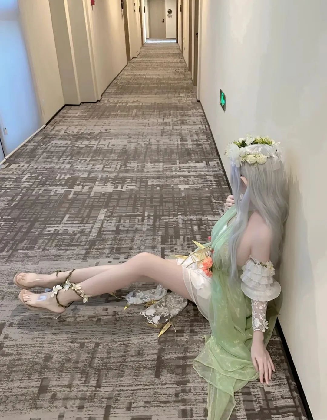 原神cos：女仆装胡桃太可爱了！雷神邪魅套装太顶了！女仆芙芙，裸足大草神让人狂喜！