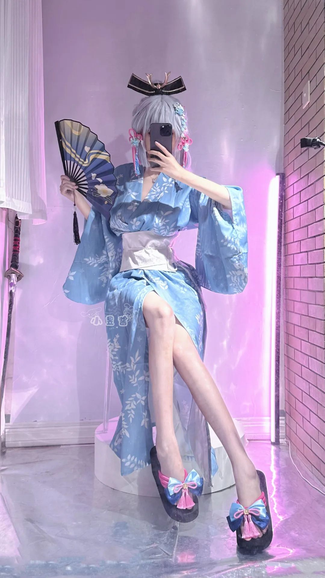 原神cos：黑丝+皮裤，甘雨让人狂喜！和服绫华，泳装刻晴，黑丝女仆水神太萌了！