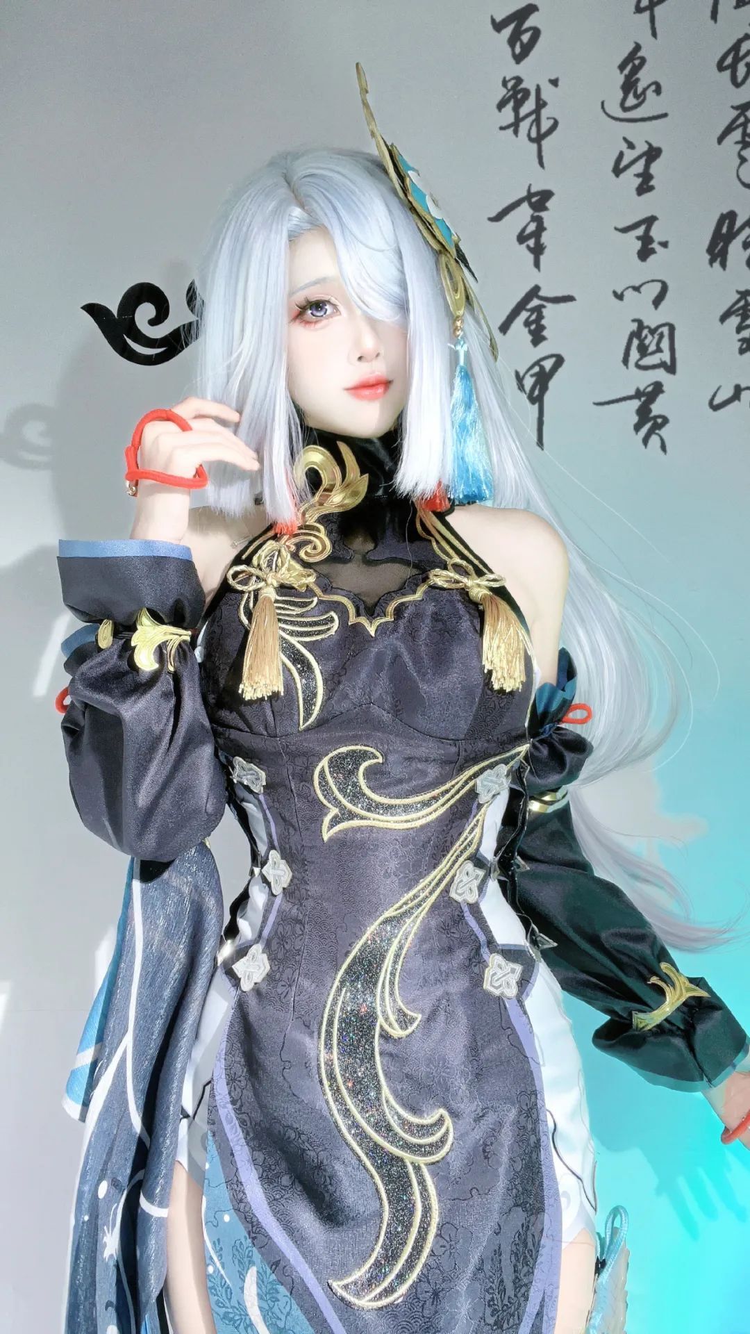 原神cos：黑丝+皮裤，甘雨让人狂喜！和服绫华，泳装刻晴，黑丝女仆水神太萌了！