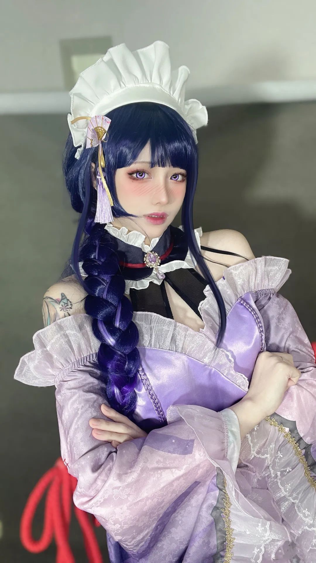 原神cos：白丝+修女服，甘雨涩气拉满！女仆雷神让玩家狂喜！赛车服申鹤太顶了！