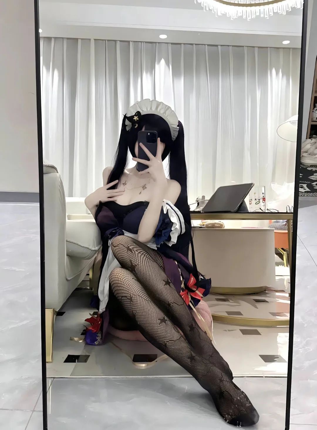 原神cos：黑丝+高跟，赛车服申鹤太顶了！白丝泳装刻晴，兔女郎甘雨绫华让玩家狂喜！