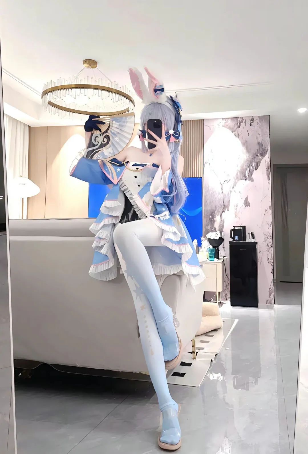 原神cos：黑丝+高跟，赛车服申鹤太顶了！白丝泳装刻晴，兔女郎甘雨绫华让玩家狂喜！
